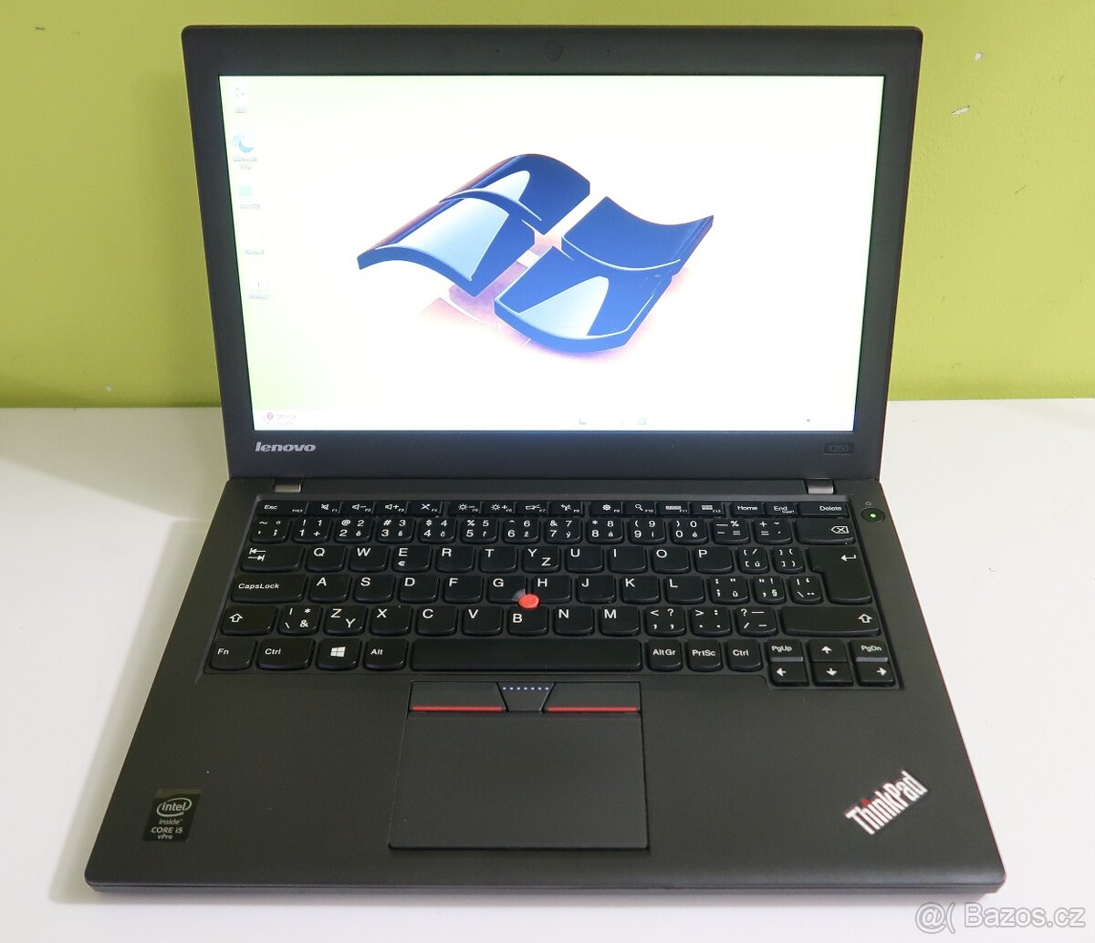 VELMI PĚKNÉ LENOVO X250 /i5-5300U/8GB/SSD250GB/W11/ZÁRUKA