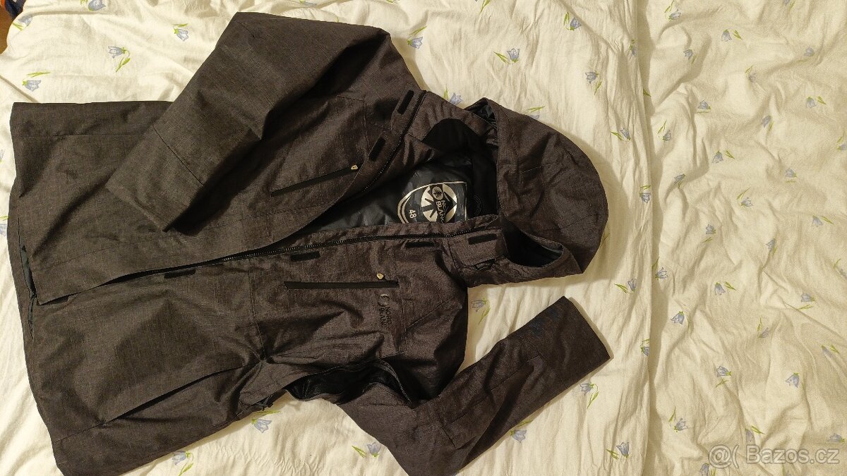 Dámská lyžařská bunda NordBlanc vel.48, vodní sl.15000