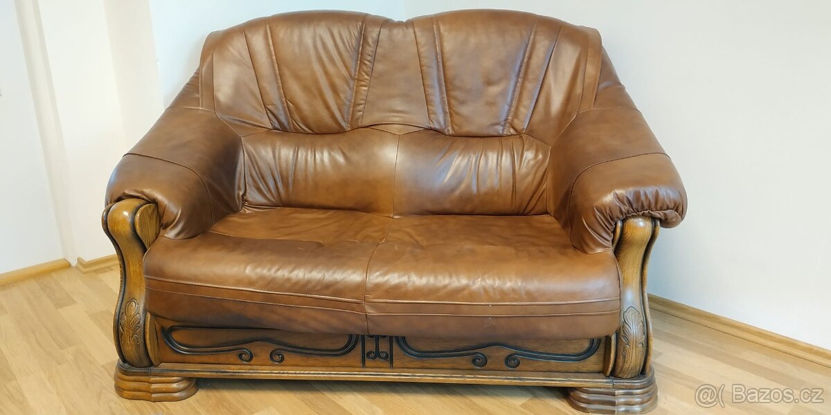 Kožený gauč
