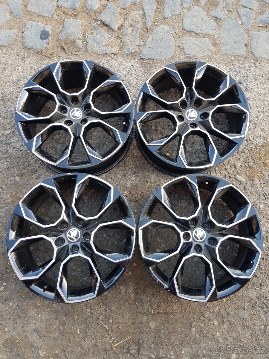 Sada ALU kol Škoda Octavia 3 RS 5x112 R19