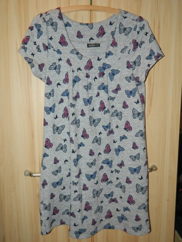 Dámské šedé pletené šaty s motýlky vel. 42/L