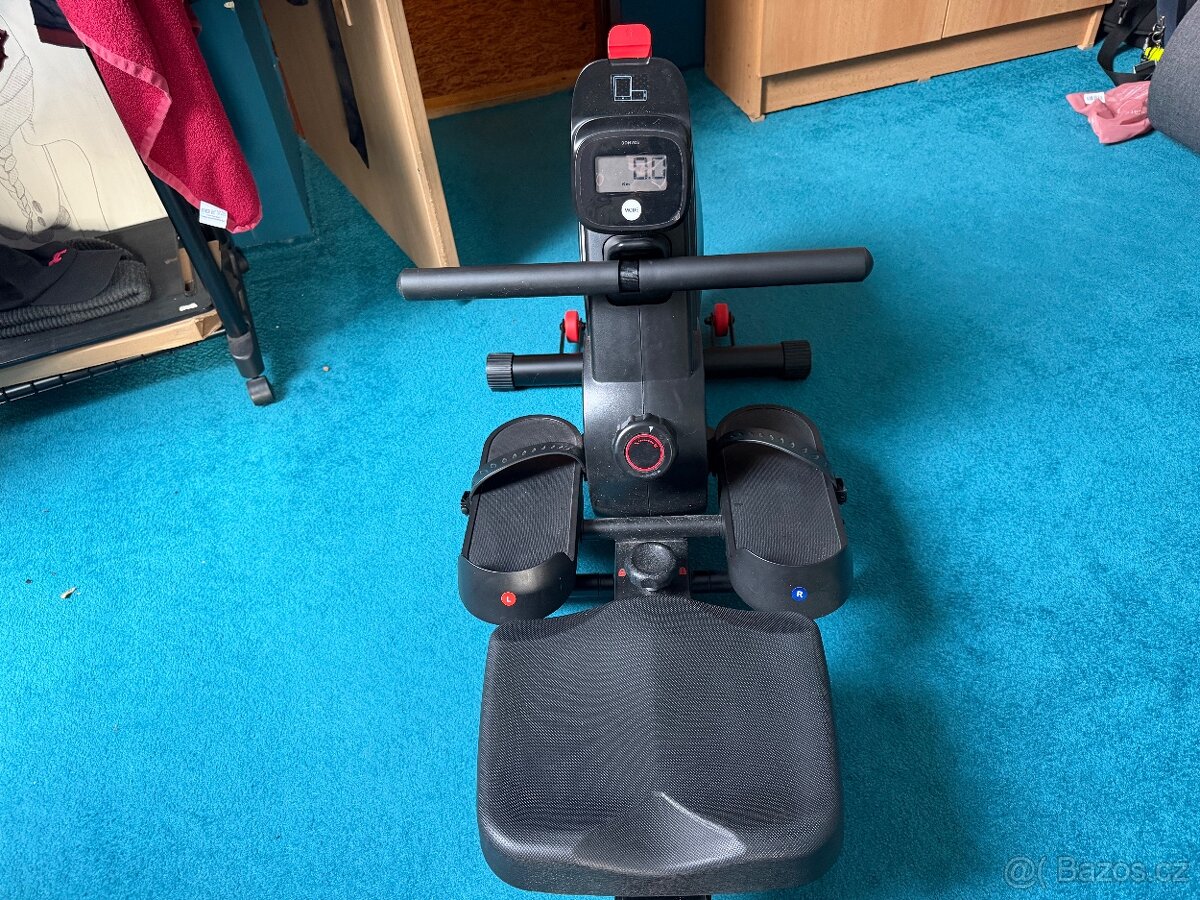 Veslovací trenažér