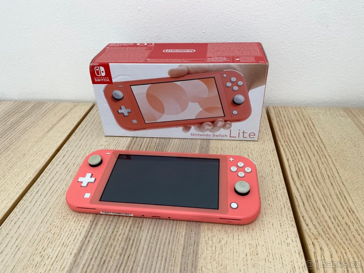 Nintendo Switch Lite Coral
