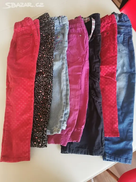 Balík dívčího oblečení 4-6 let