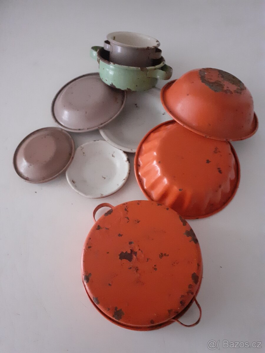 Staré dětské nádobíčko