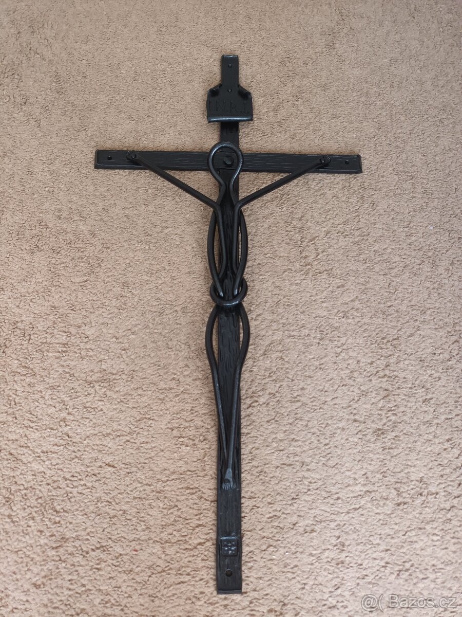 Prodám umělecký náhrobní kříž