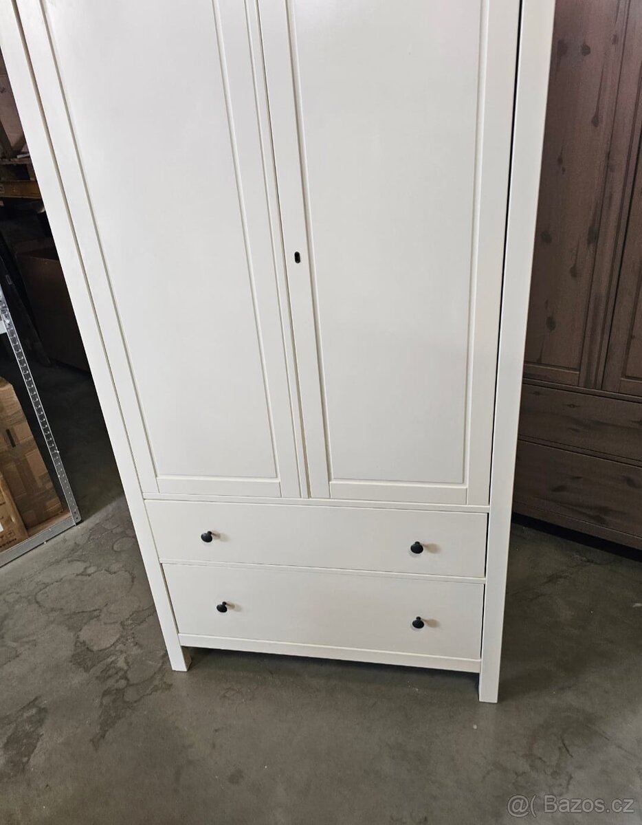 ŠATNÍ SKŘÍŇ IKEA HEMNES