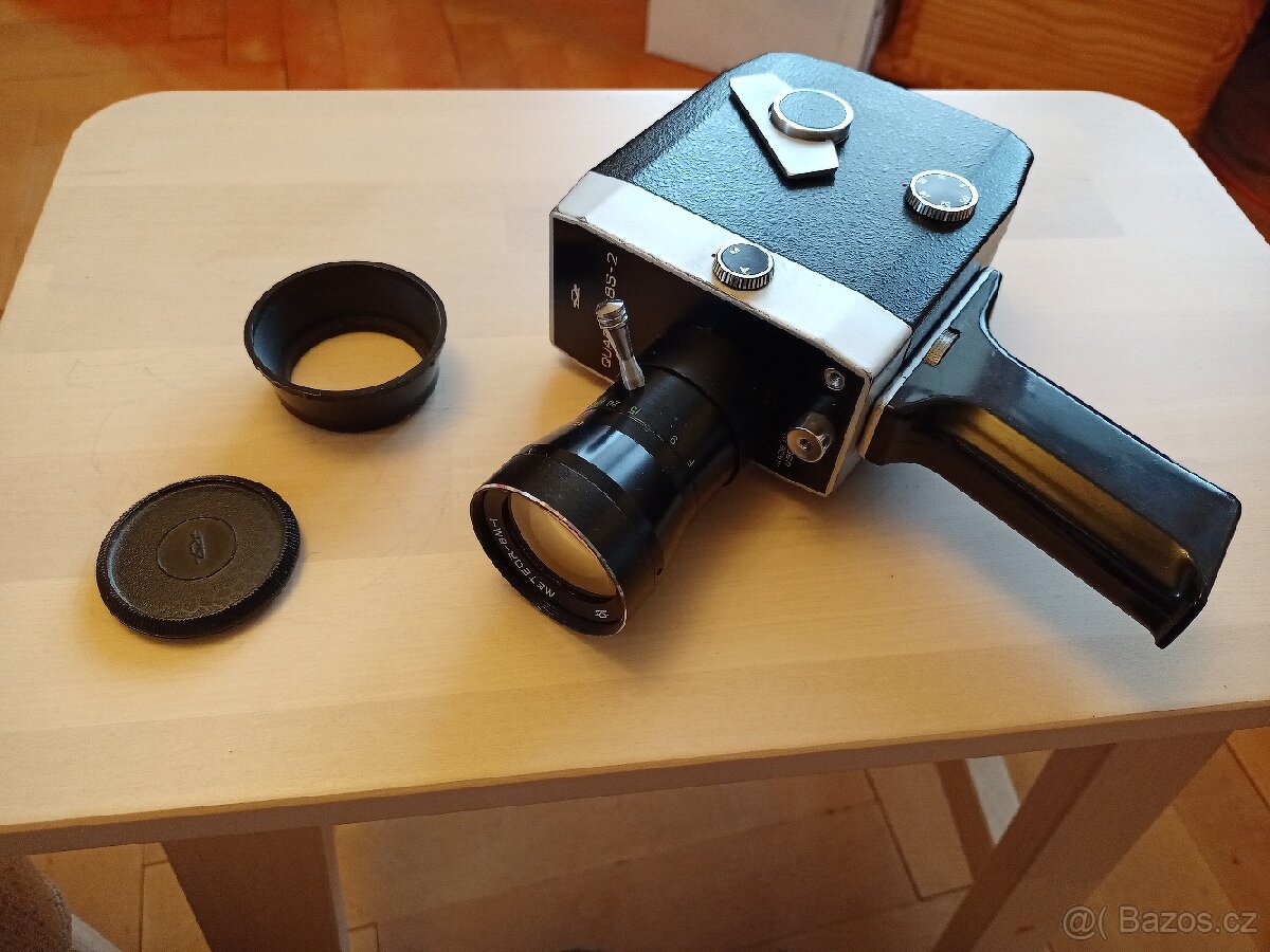 Filmová kamera QUARZ 1x8S-2 na film S8 mm

