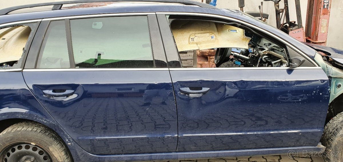 S Octavia II a SuperB II skla dveří prodám