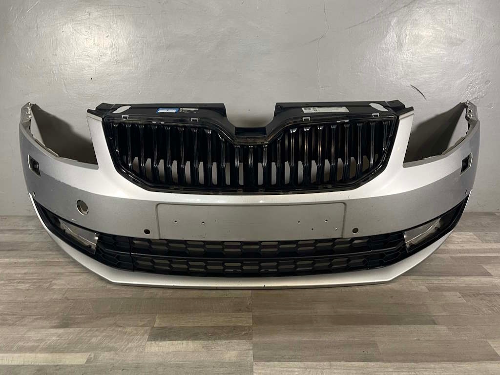 ŠKODA OCTAVIA 3 13-17 náraznik OST + 4xPDC + maska