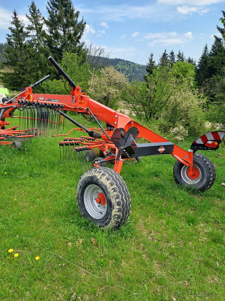 Hrabačka, zhrňovač Kuhn GA6930