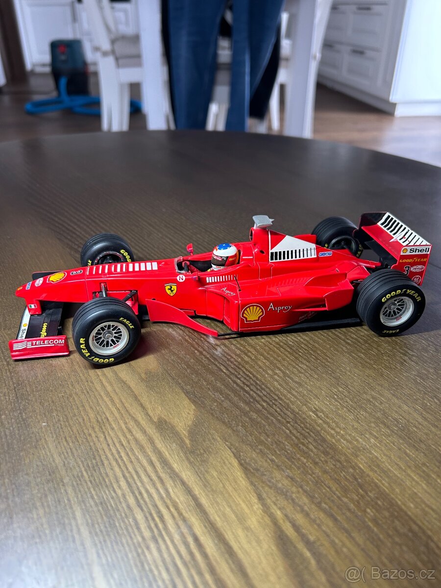 Ferrari F300 1:18