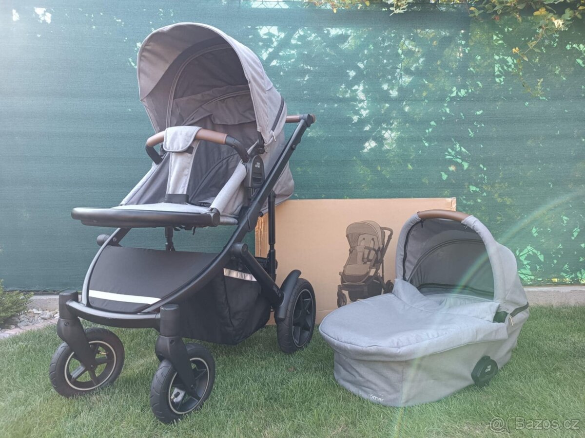 Britax Römer Smile III + vajíčko