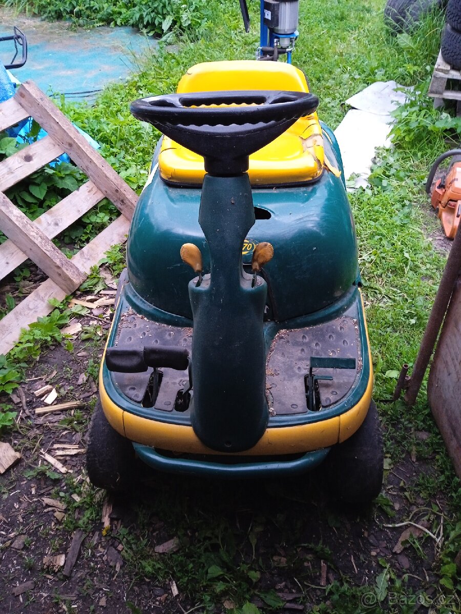 Sekačka s elektrickým startérem