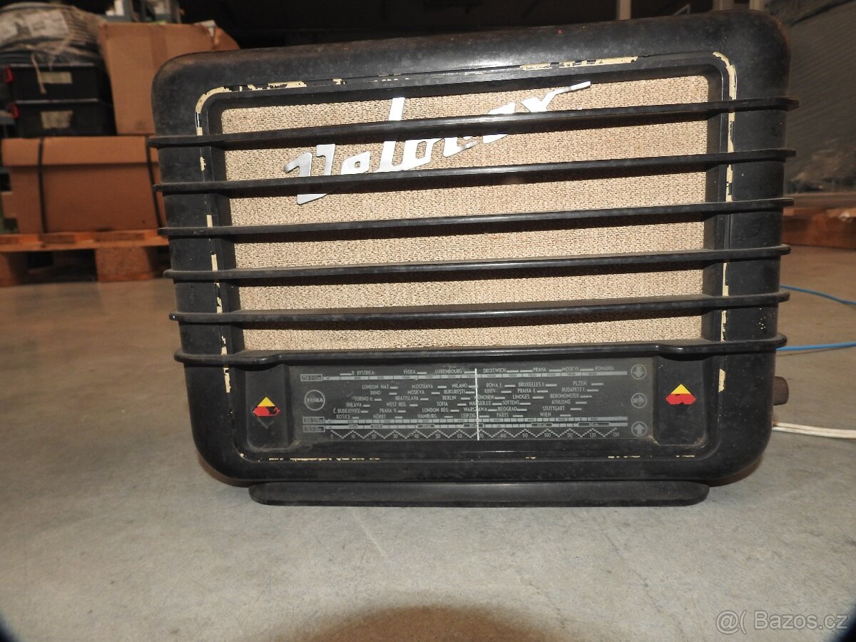 Prodám staré funkní elektronkové rádio
