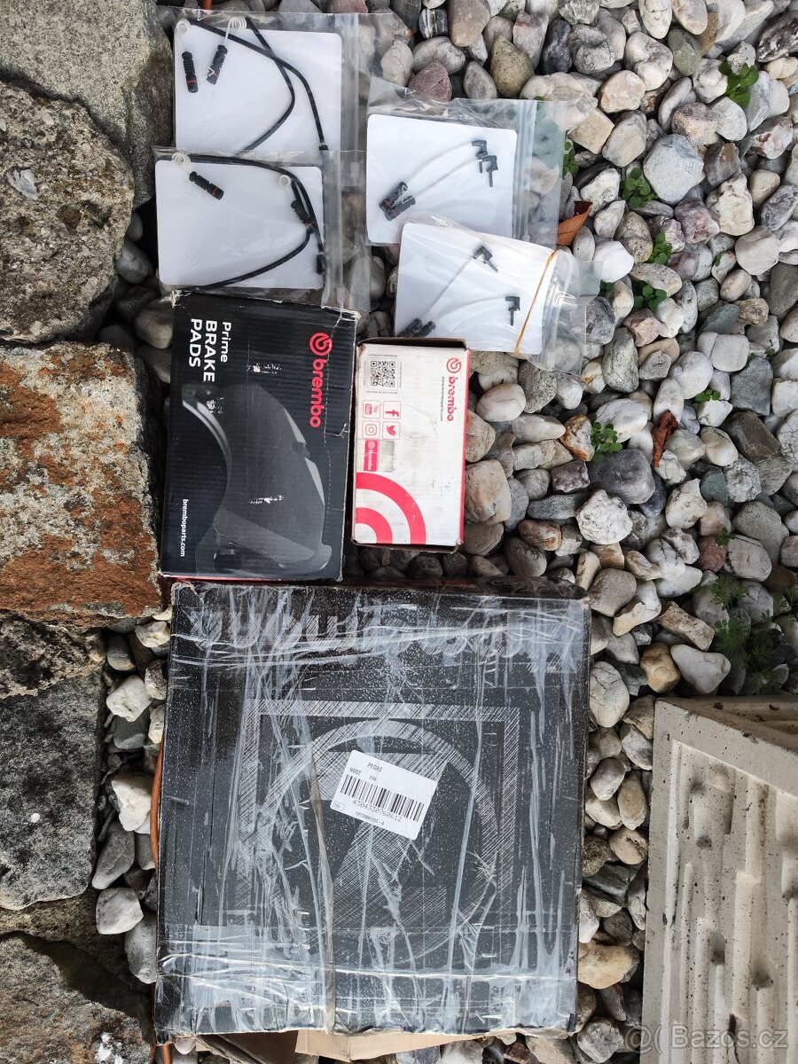 Brzdové kotouče a destičky Mercedes w163 ML