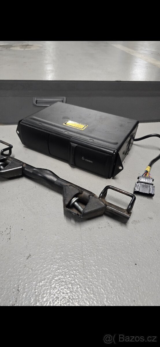 CD changer passat superb