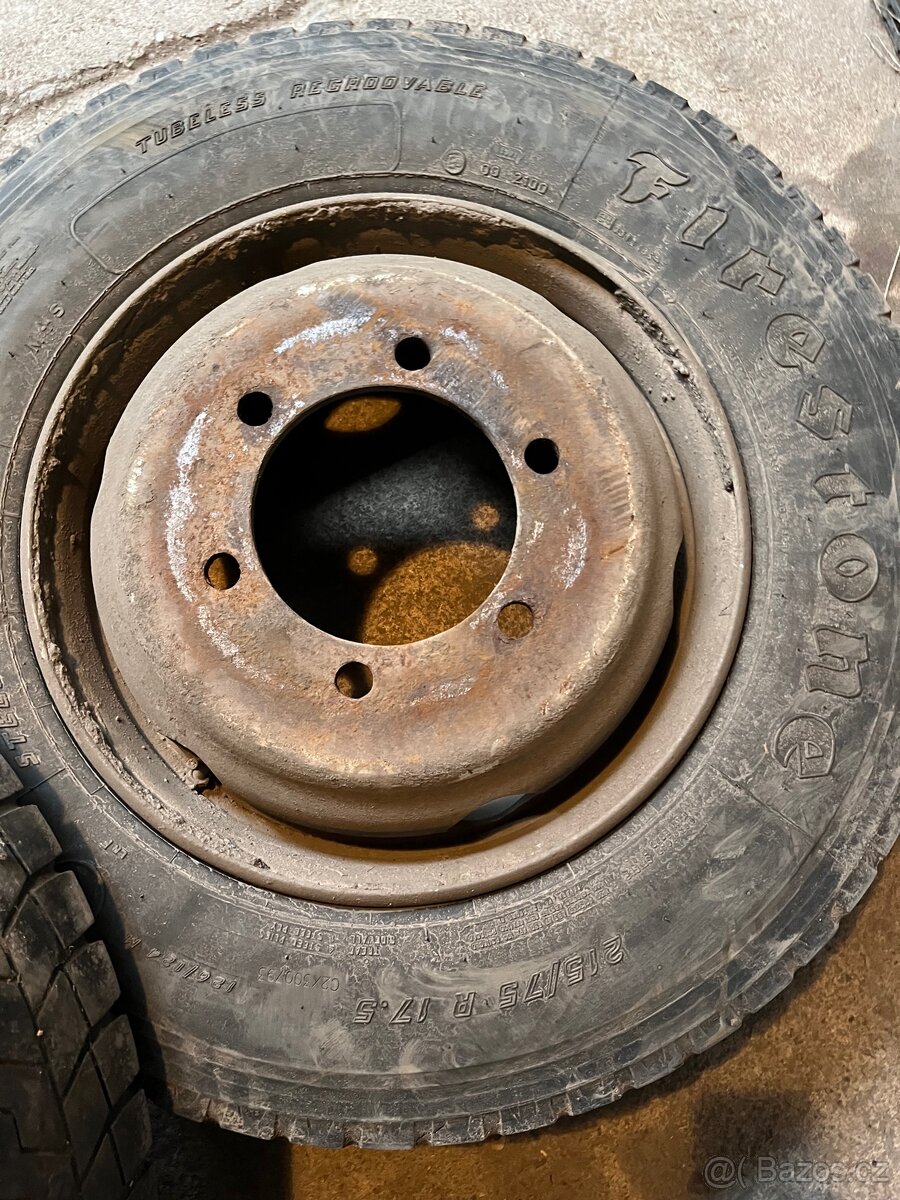 Iveco Eurocargo dva disky 215/75R 17.5
