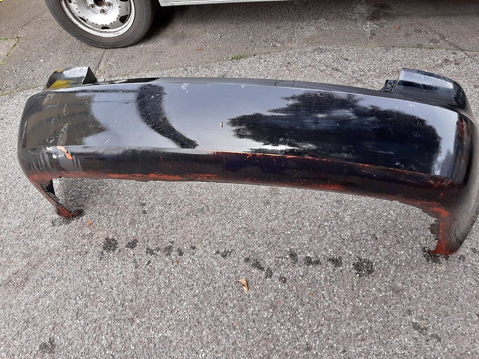 Zadní nárazník HYUNDAI NF Sonata