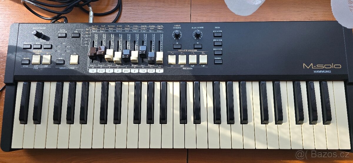 Hammond M-solo Black
