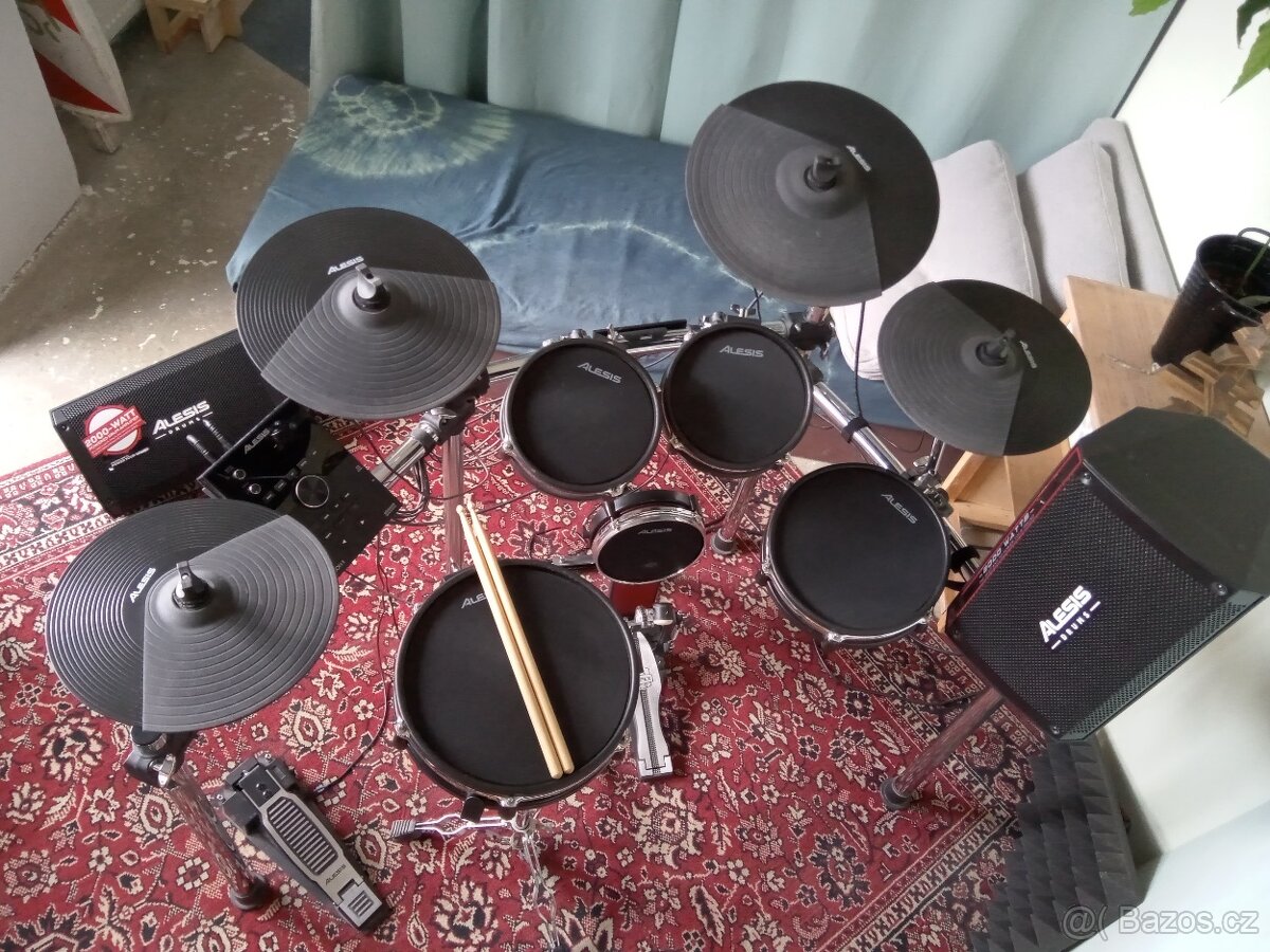 Elektronické bicí - Alesis Crimson Mesh Kit II