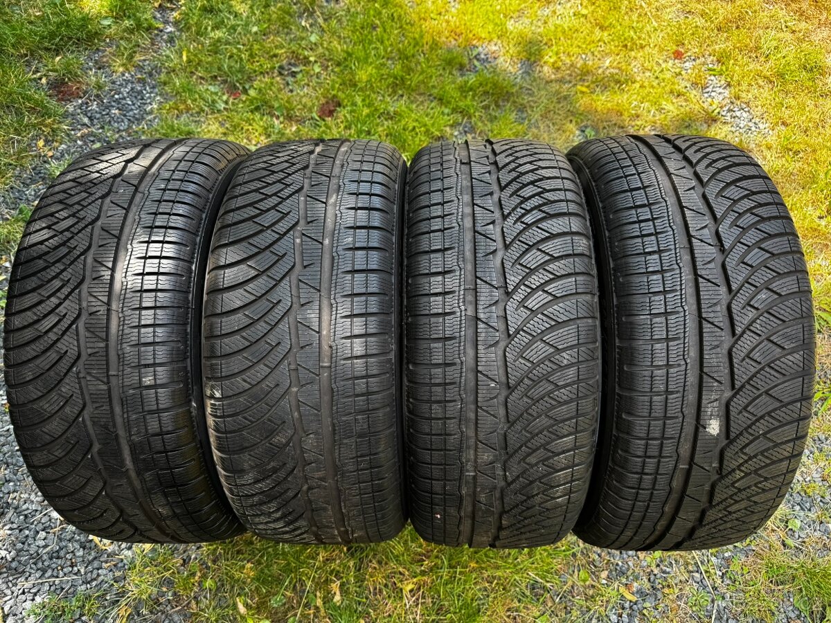 Zimní pneu 245 45 18 Michelin zánovní
