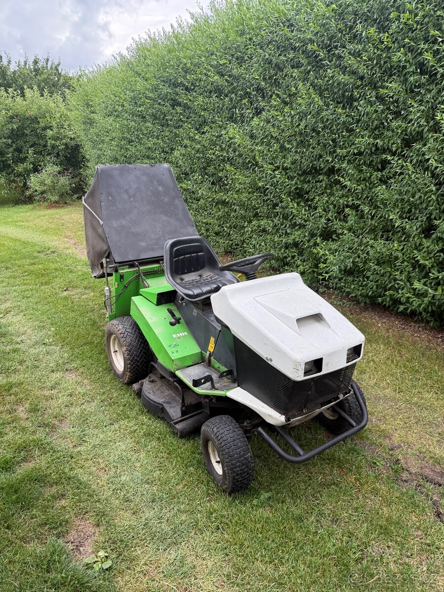 Prodám zahradní traktor Etesia H E100