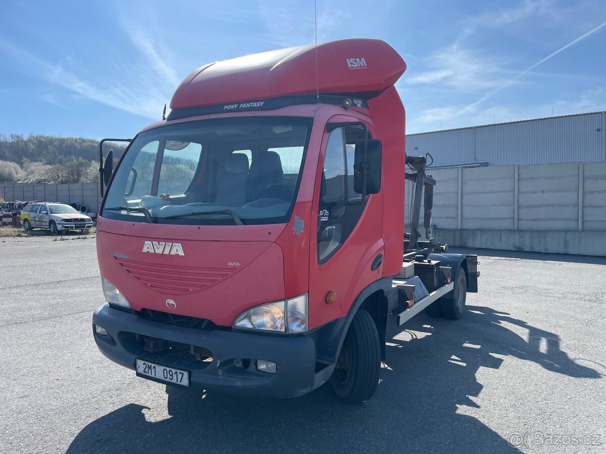 Avia D75
