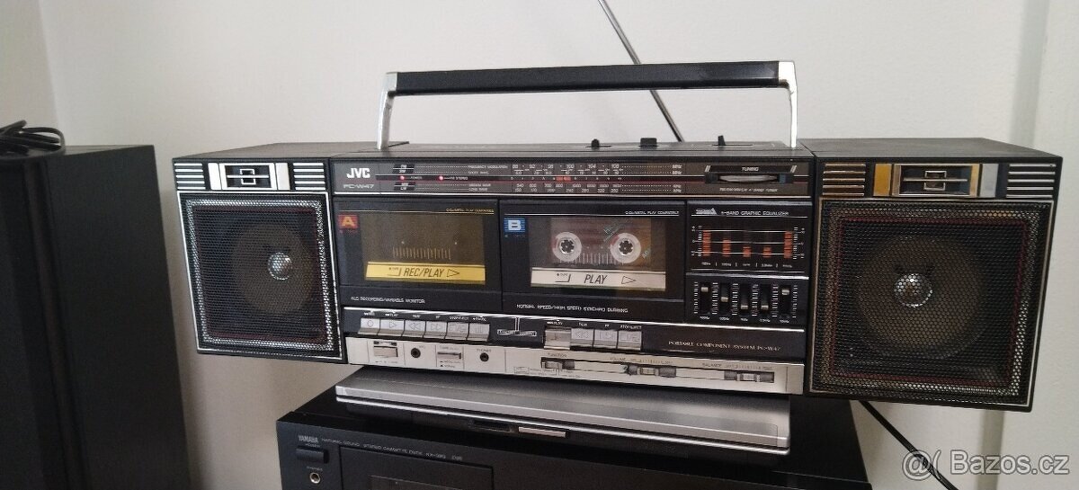 Radiomagnetofon JVC PC-W 47
