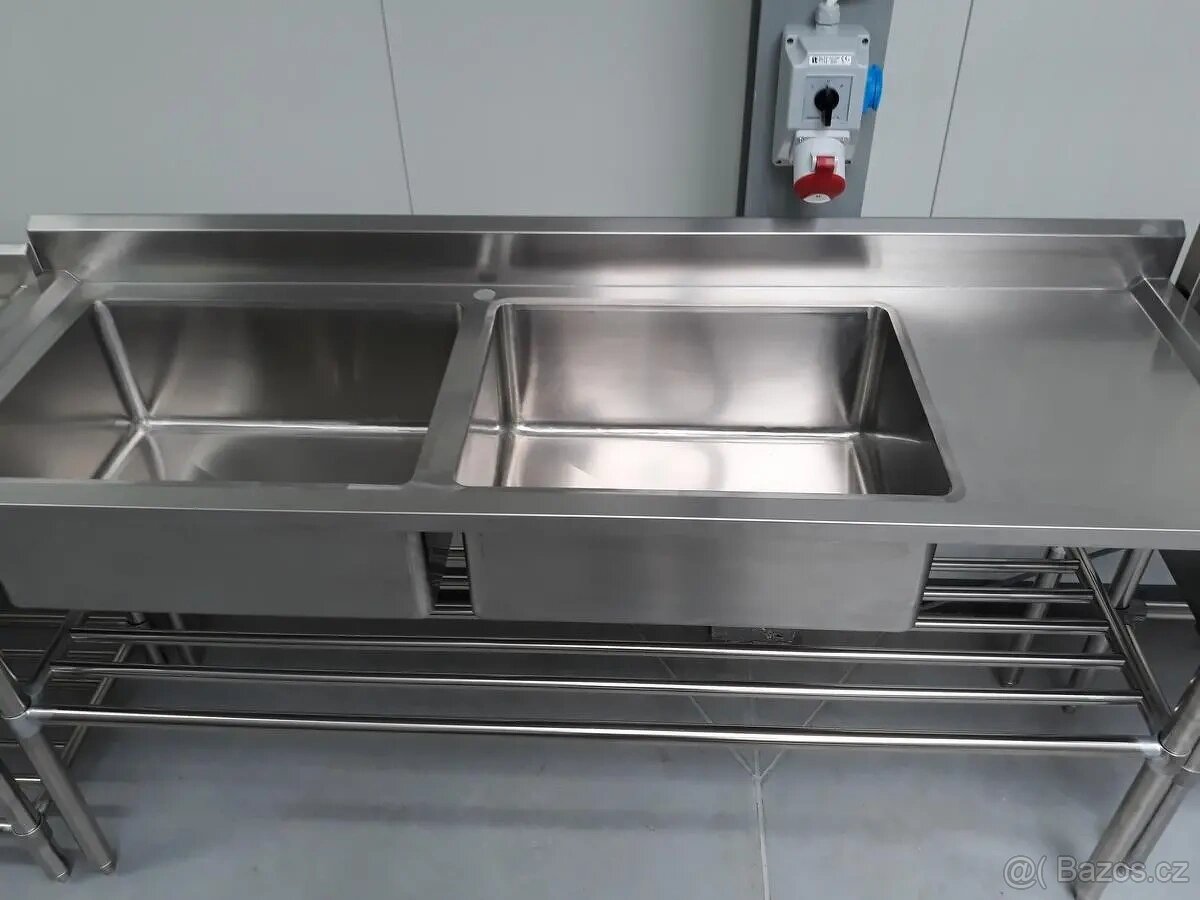 Nerezový dvojdřez 180 cm