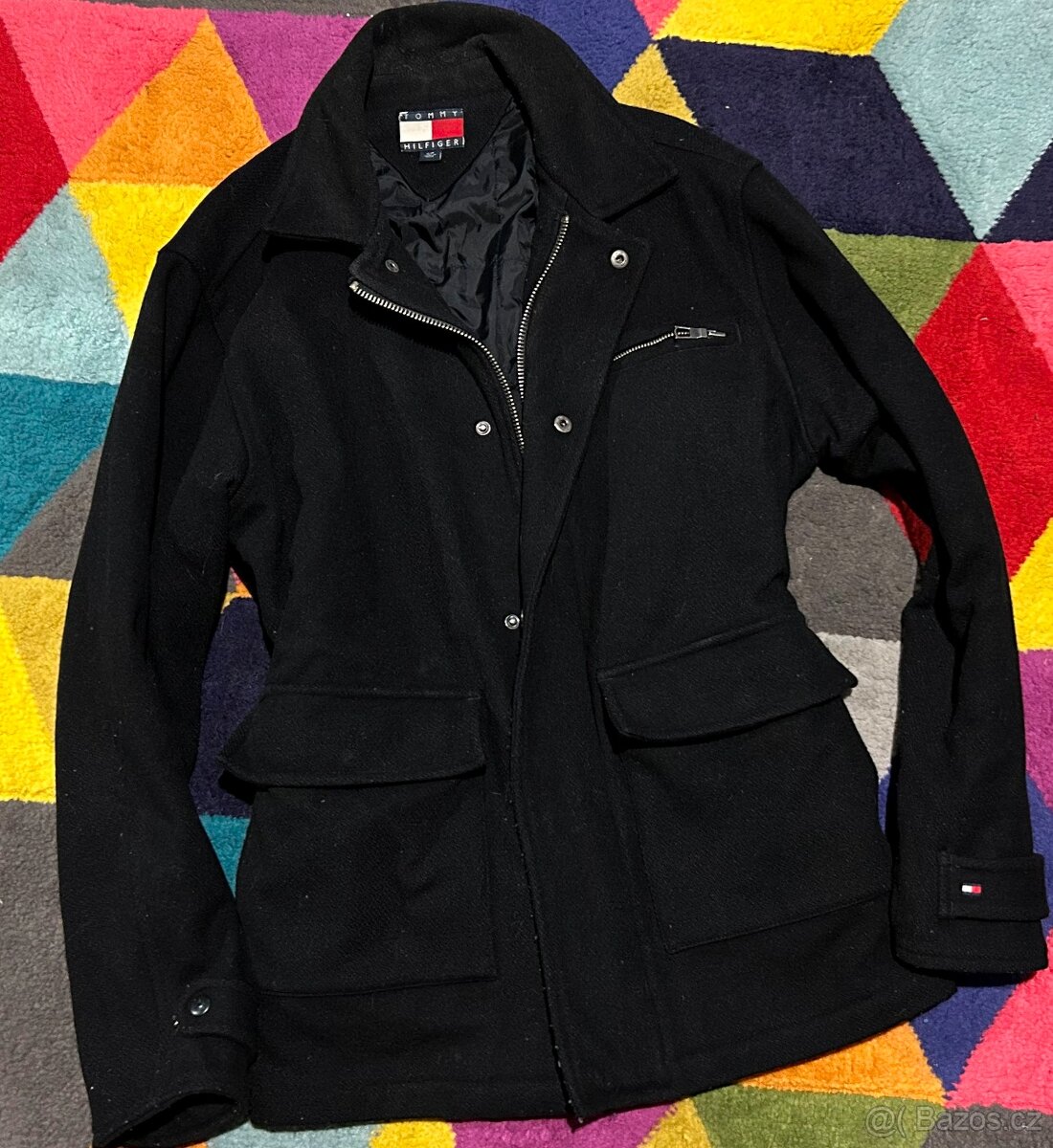TOMMY HILFIGER VLNĚNÝ KRÁSNÝ TEPLÝ ELEGANTNÍ PÁNSKÝ KABÁT S(