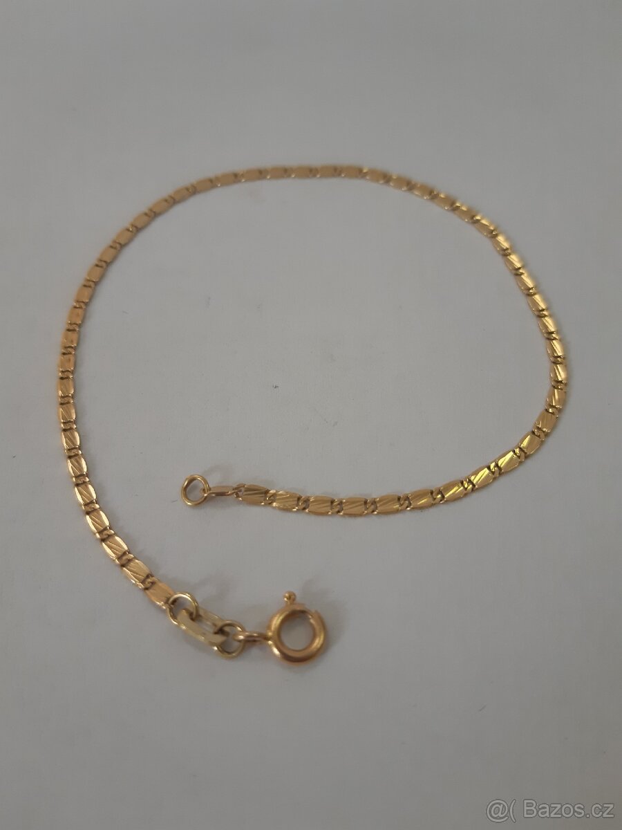 Zlatý náramek