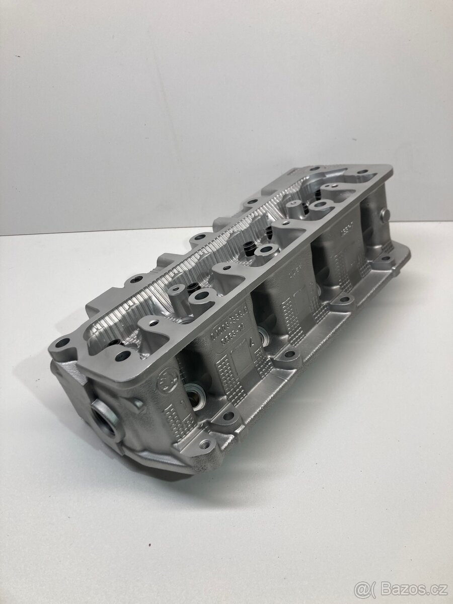 Hlava motoru Felicia