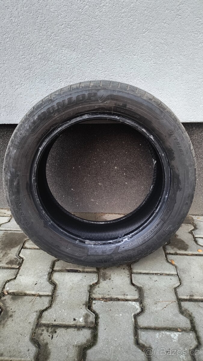 Prodám pneu 205/55/R16, celkem 6 ks (možno i jednotlivě, po