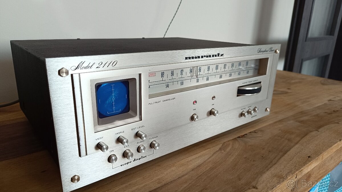 Marantz 2110, vintage tuner s osciloskopem