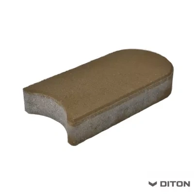 Betonový trávníkový lem hnědý