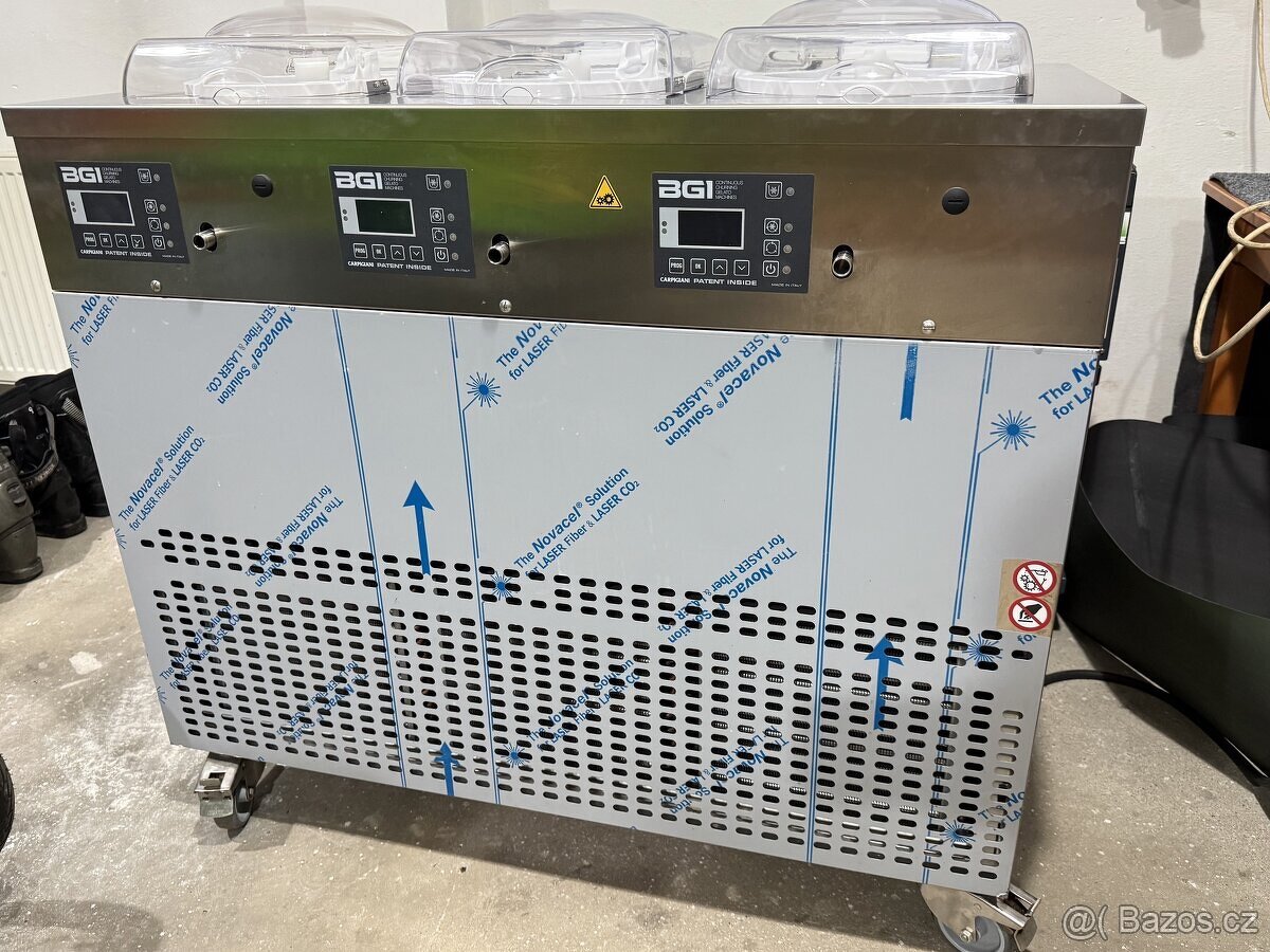 Zmrzlinový stroj BG Italy CC 301