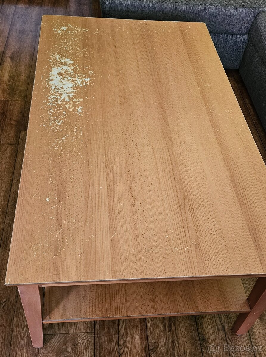 Konferenční stolek