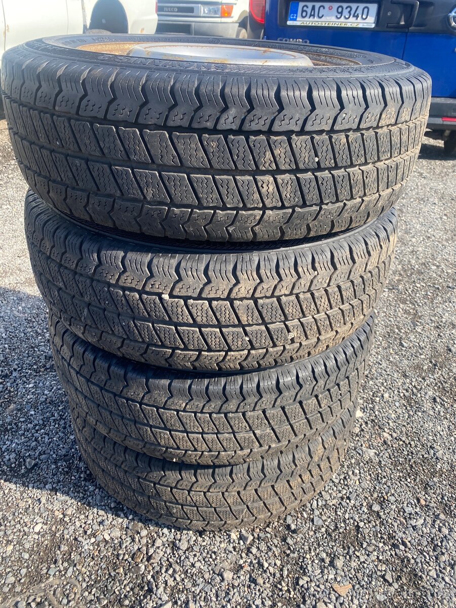 Zimní sada kol MERCEDES VITO včetně disků.