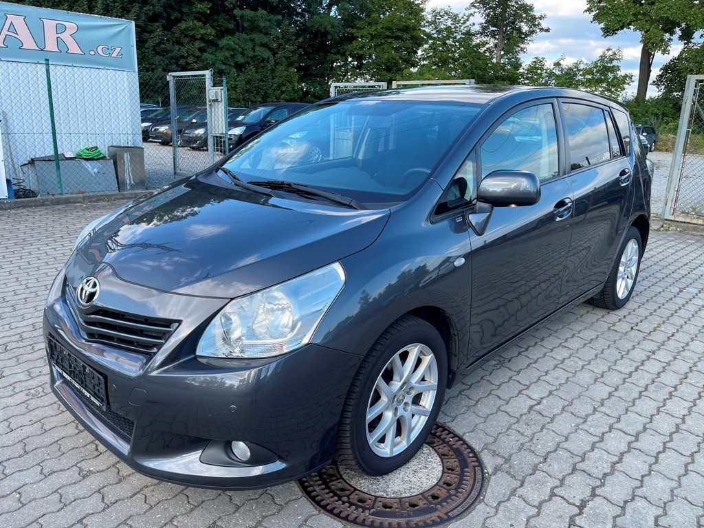 Toyota Verso 1.8i 108 kW navi. serviska