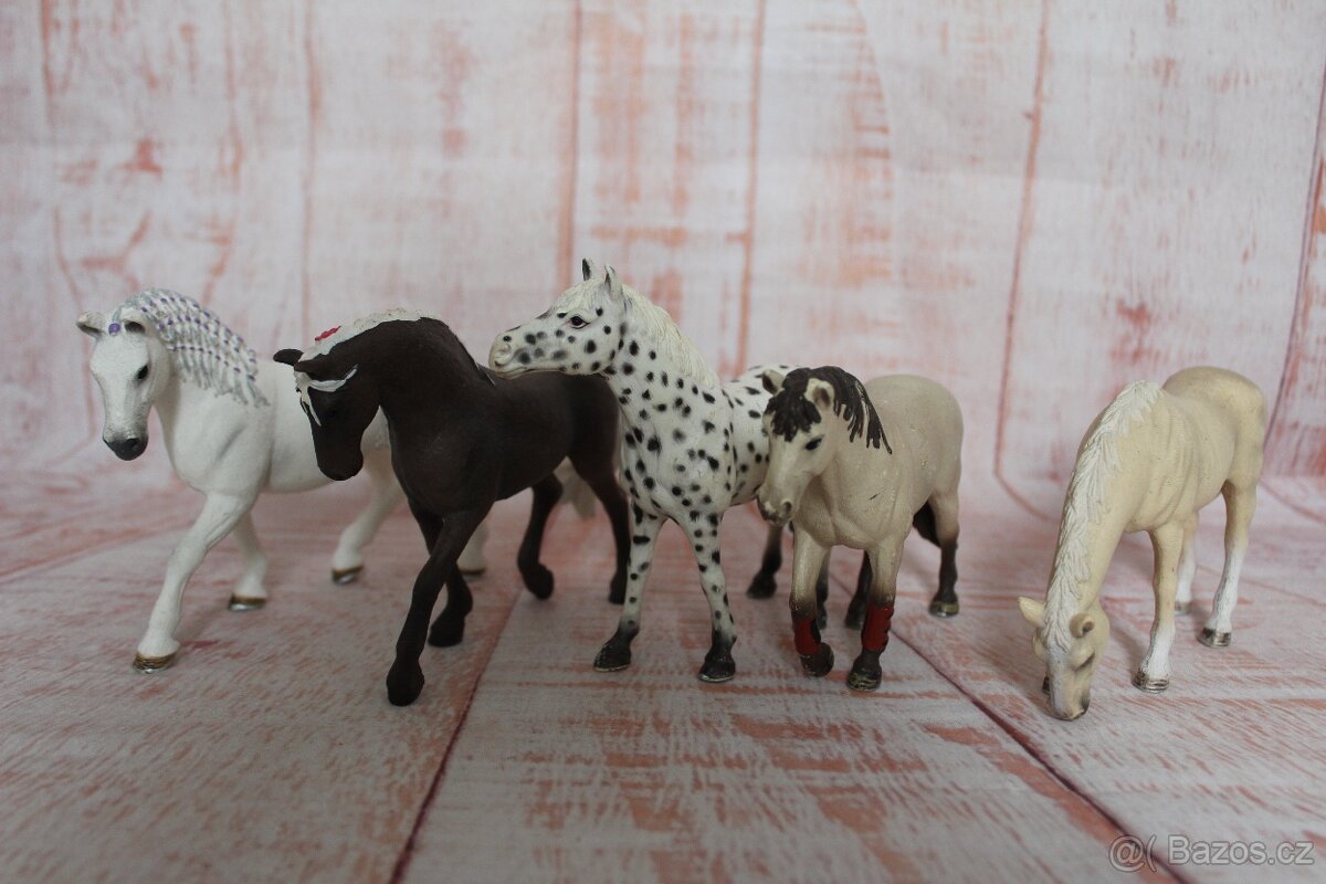 Figurky koní Schleich XI