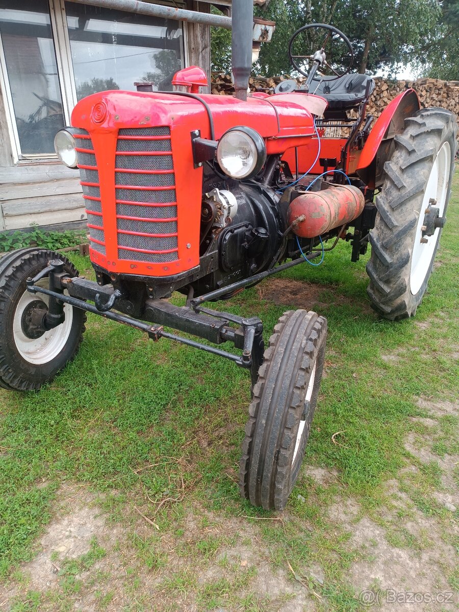 Zetor 25