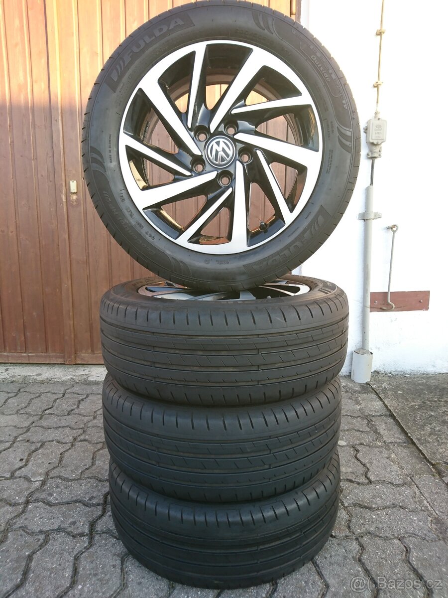 VW Golf V, VI, VII, Caddy 16 Originální kola 205/55/16 5x112