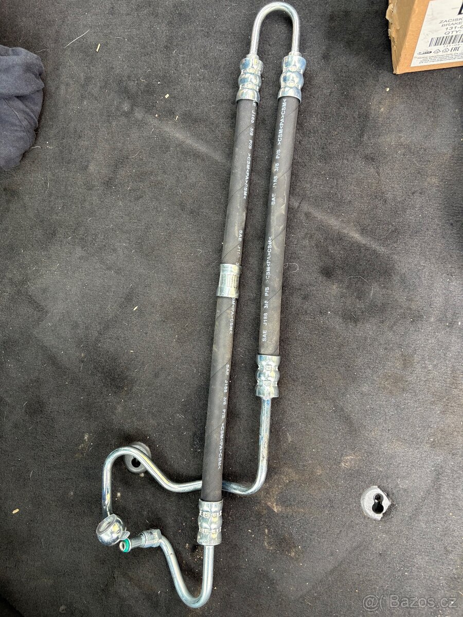 Hydraulická hadice od serva na bmw e46 330d 2003-2008