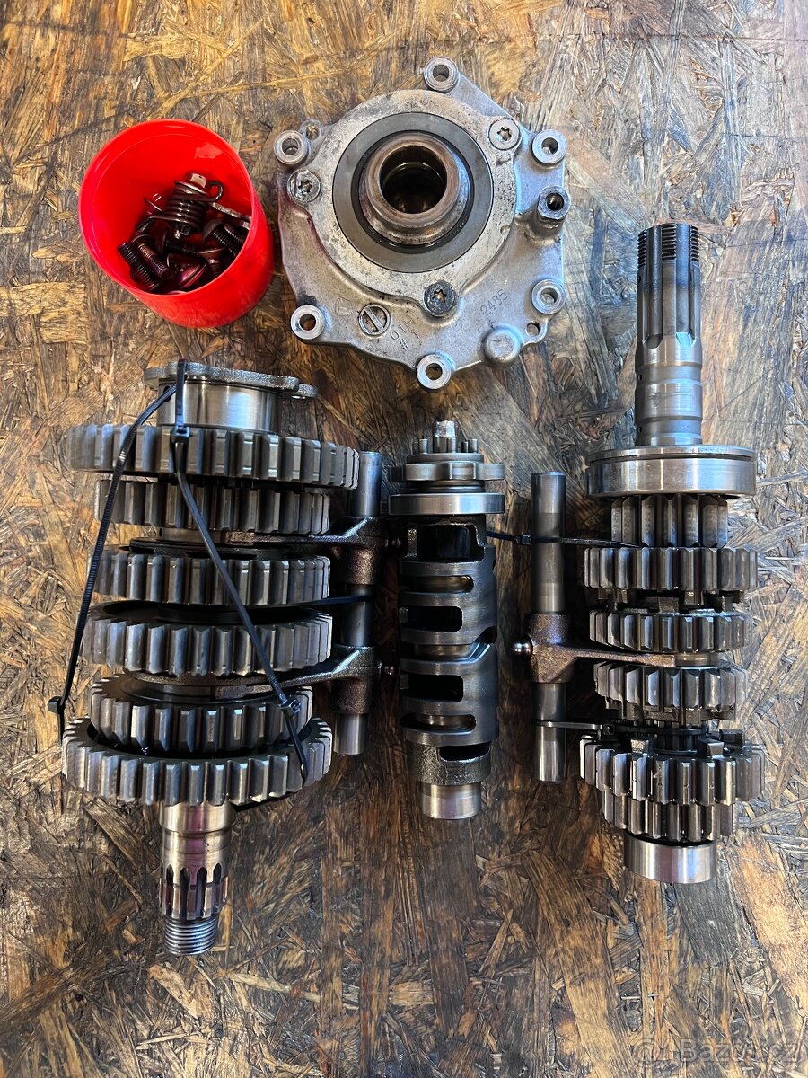 Převodovka GSX-R 750 k6-k7
