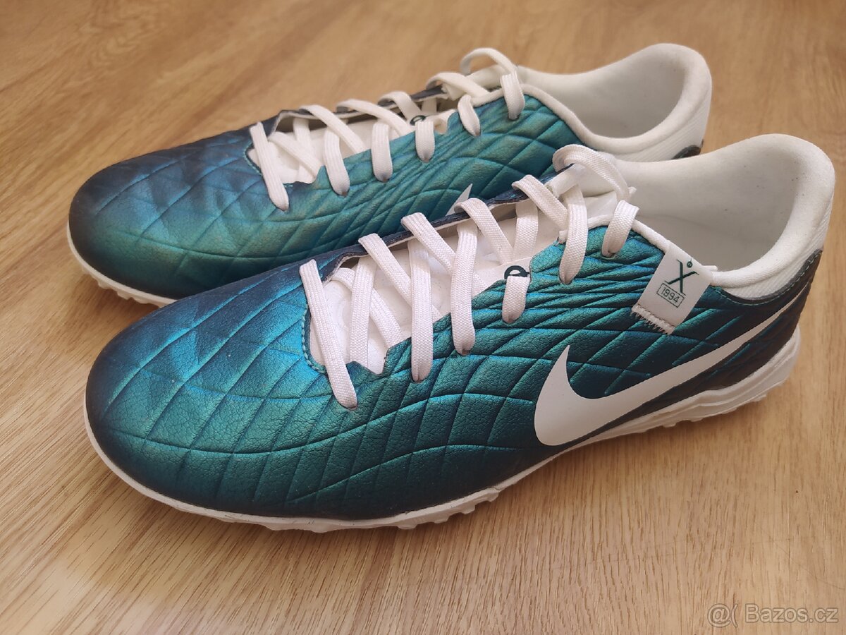 Turfy Nike Legend 10 Academy TF 30, vel. 39