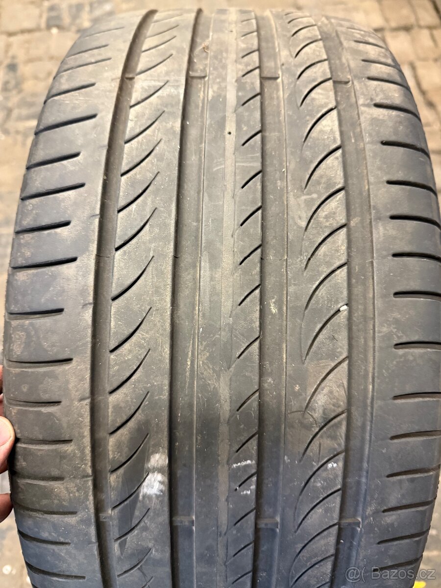 Letní pneu 235/40 R18 95Y Pirelli POWERGY