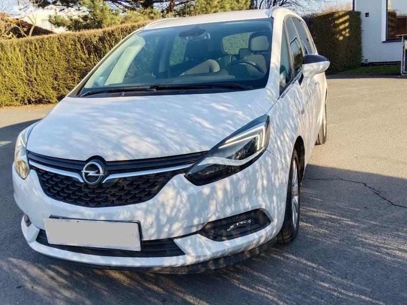 Opel Zafira C 1,4 16V 103kw - TK do 3/2026