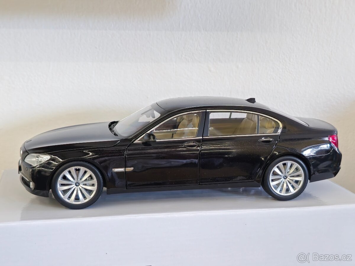 BMW 750LI 1:18 kyosho