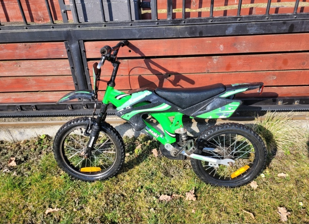 Dětské kolo 16